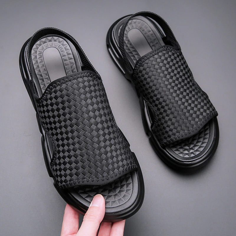 Men's Sandals 2023 Summer Leisure Sports Beach Wear New Fashion Breathable Outdoor Personality Sandals or Slippers